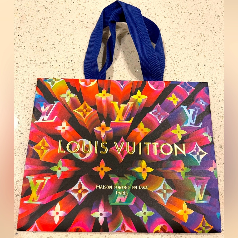 2 LV bags with card and ribbon